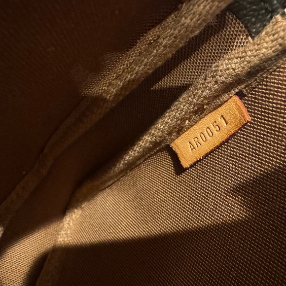 Authentic Louis Vuitton Pochette accessories bag limited edition graffiti - Picture 6 of 16